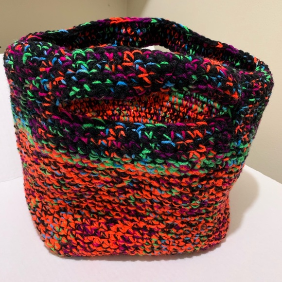 Toy Basket Small Toy Basket Clutter Basket Book Basket handmade crocheted - Picture 1 of 16